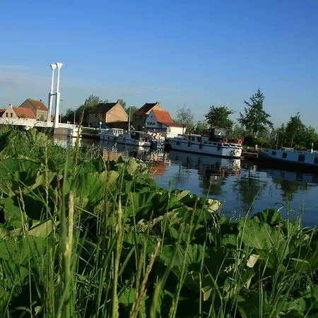Ter Brugge Bed and breakfast 4*